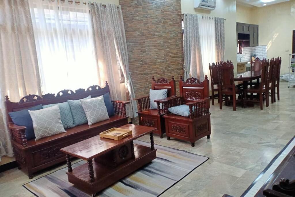 Casa Cecilia-Entire House Located Near 100 Islands Villa Alaminos Dış mekan fotoğraf
